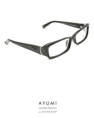 8mm生地の重厚感 Lesca mod.Largo